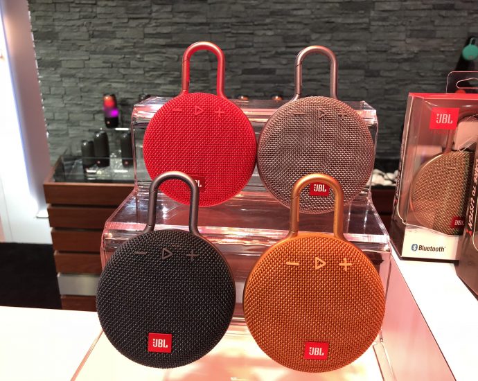 Test du JBL Clip 3: Une enceinte de voyage étanche de très bonne qualité