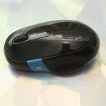 souris Microsoft Sculpt Comfort Mouse : une souris Windows sans dongle, haut de gamme et économique